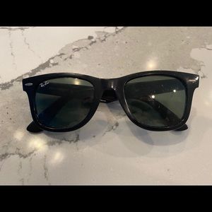 Ray-Ban Original Wayfarer Classic Sunglasses